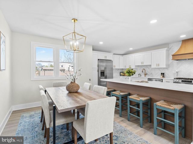 15 ARROWHEAD DR, Marlton, NJ 08053
