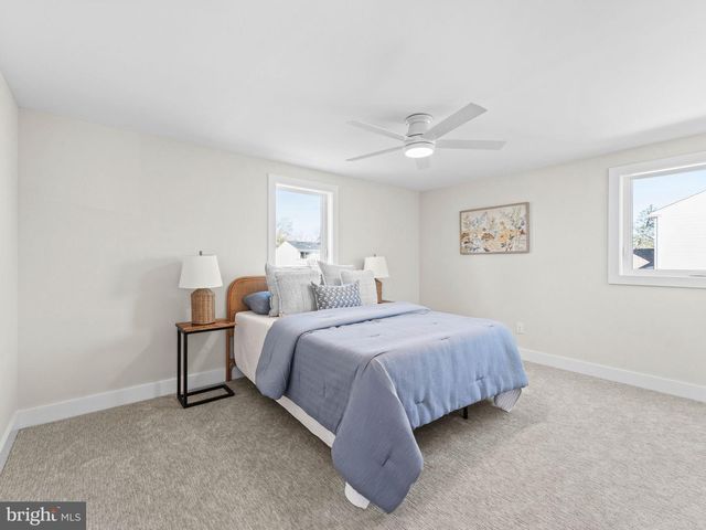 15 ARROWHEAD DR, Marlton, NJ 08053