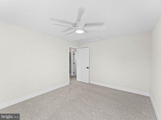 15 ARROWHEAD DR, Marlton, NJ 08053