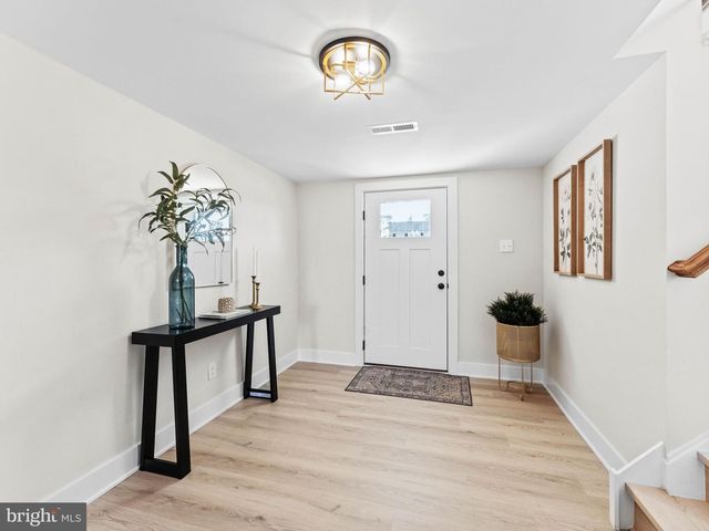 15 ARROWHEAD DR, Marlton, NJ 08053
