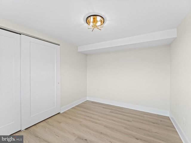 15 ARROWHEAD DR, Marlton, NJ 08053