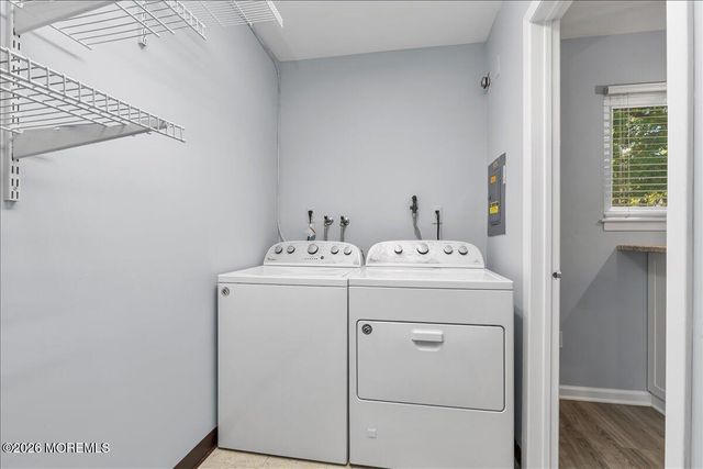 13 Elizabeth Court, Tinton Falls, NJ 07724