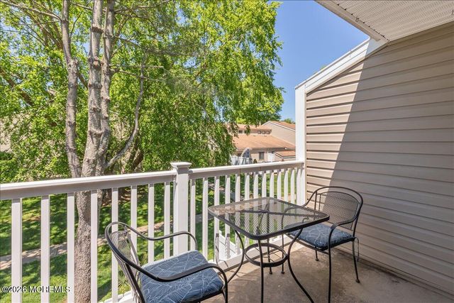 13 Elizabeth Court, Tinton Falls, NJ 07724