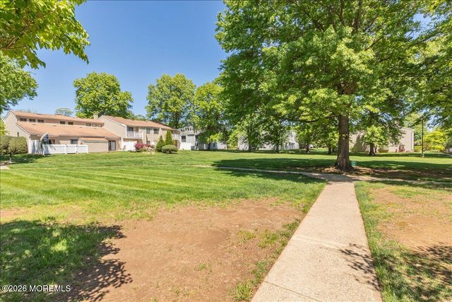 13 Elizabeth Court, Tinton Falls, NJ 07724