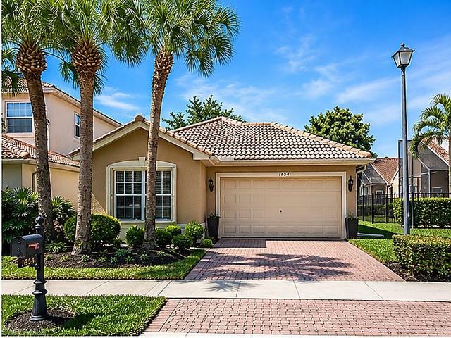 1654 Triangle Palm TER, Naples, FL 34119