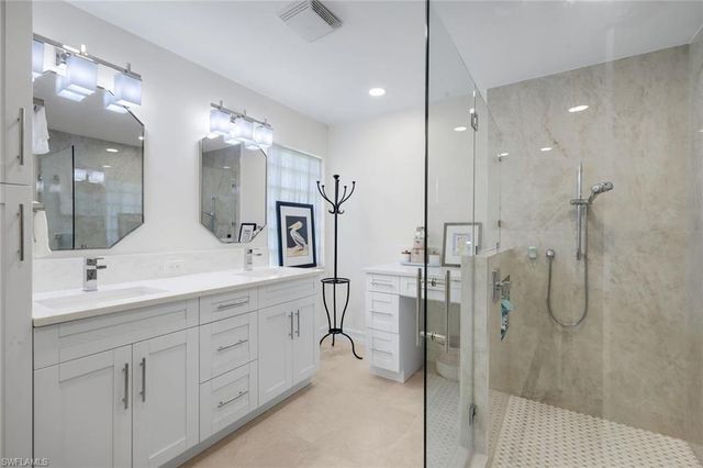 1654 Triangle Palm TER, Naples, FL 34119