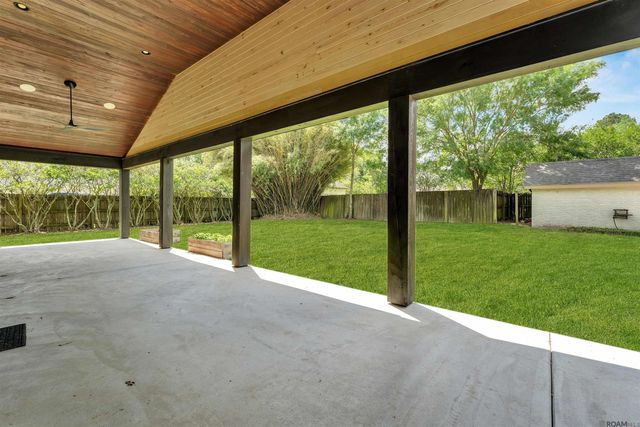 5926 Menlo Dr, Baton Rouge, LA 70808