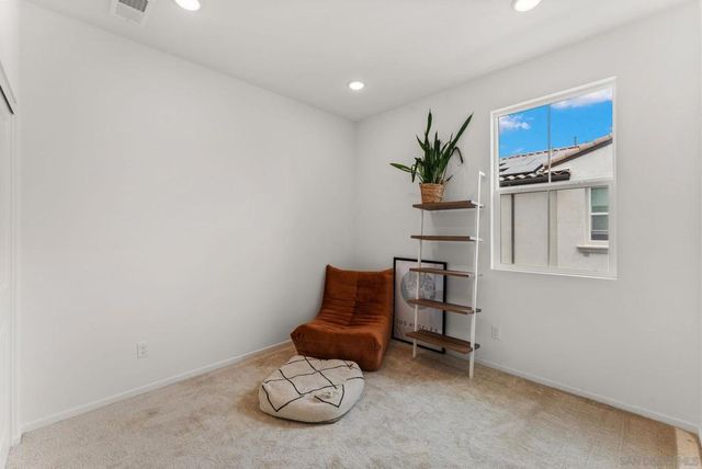 427 Omega Gln, Escondido, CA 92025