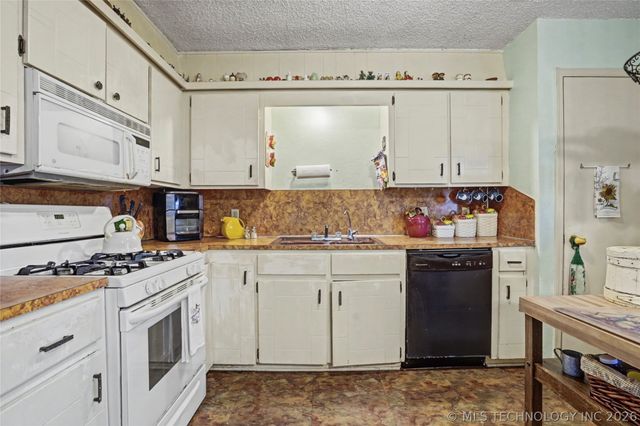 1750 S Poplar Avenue, Broken Arrow, OK 74011