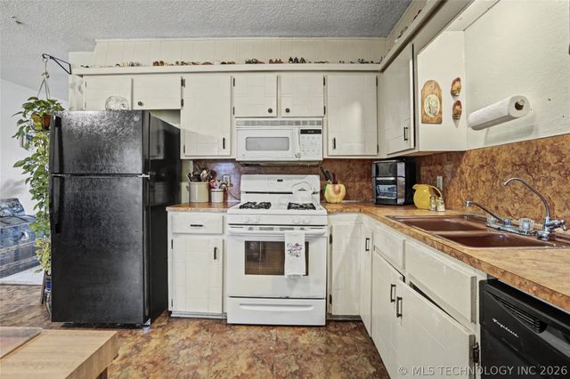 1750 S Poplar Avenue, Broken Arrow, OK 74011