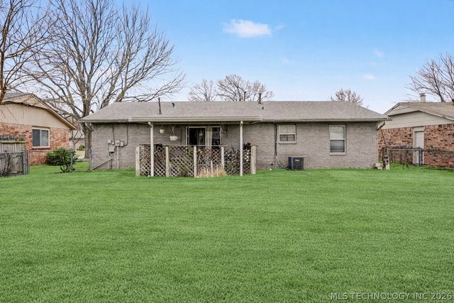 1750 S Poplar Avenue, Broken Arrow, OK 74011