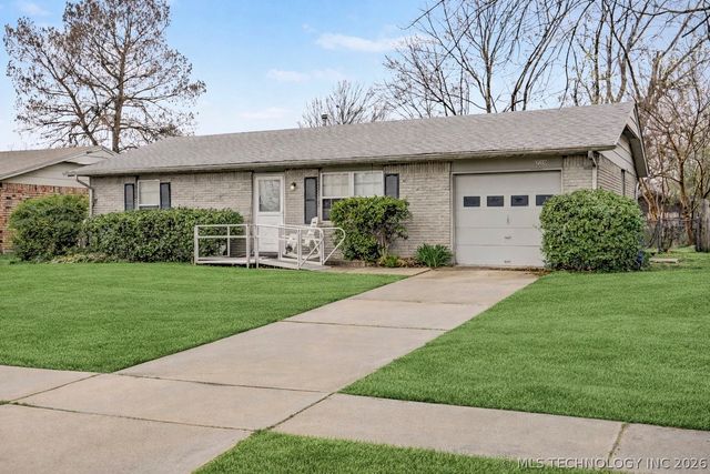 1750 S Poplar Avenue, Broken Arrow, OK 74011