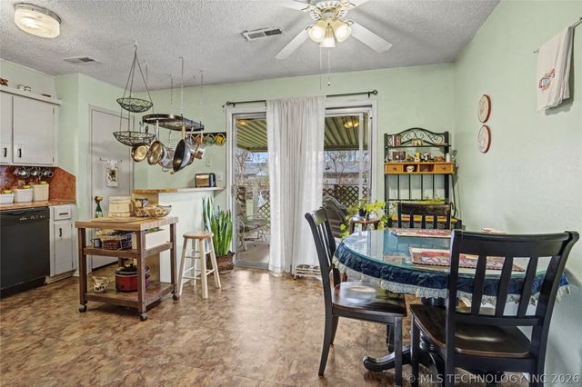 1750 S Poplar Avenue, Broken Arrow, OK 74011