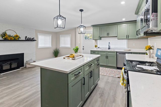 101 Marilyn Avenue, Centralia, IL 62801