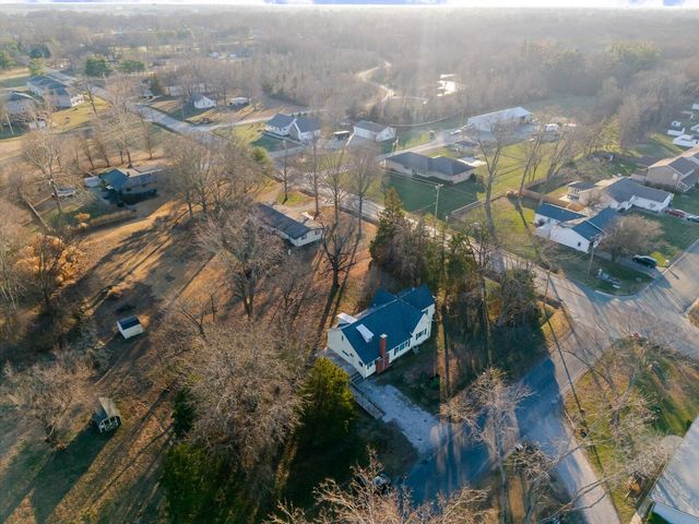 101 Marilyn Avenue, Centralia, IL 62801