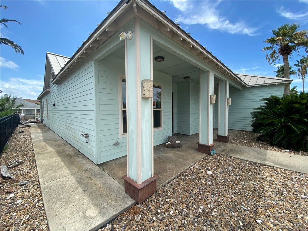 925 Pompano Dr, Aransas Pass, TX 78336 — photo 4