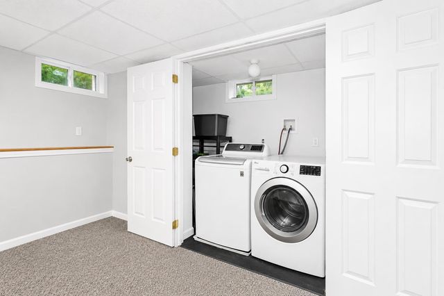 3 Sioux Avenue, Nashua, NH 03063