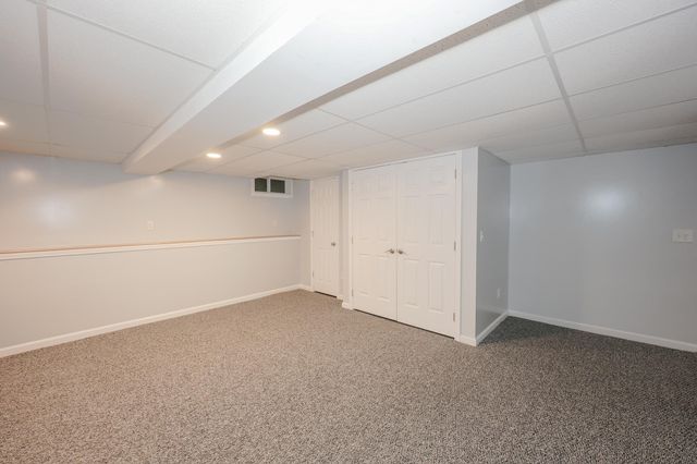 3 Sioux Avenue, Nashua, NH 03063
