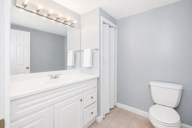 3 Sioux Avenue, Nashua, NH 03063