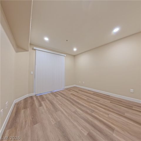 7151 South Durango Drive 213, Las Vegas, NV 89113