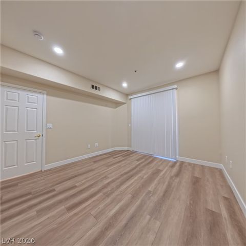 7151 South Durango Drive 213, Las Vegas, NV 89113