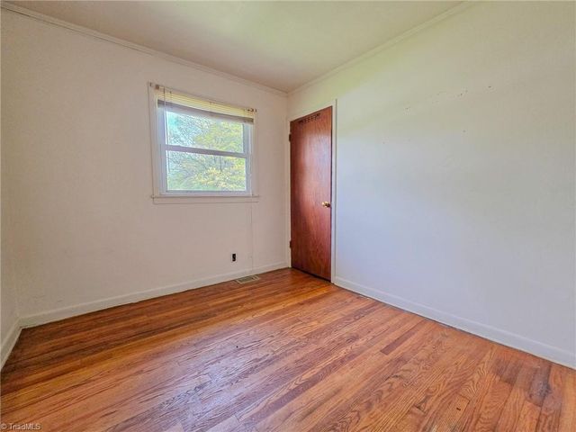 1104 Wise Avenue, High Point, NC 27260