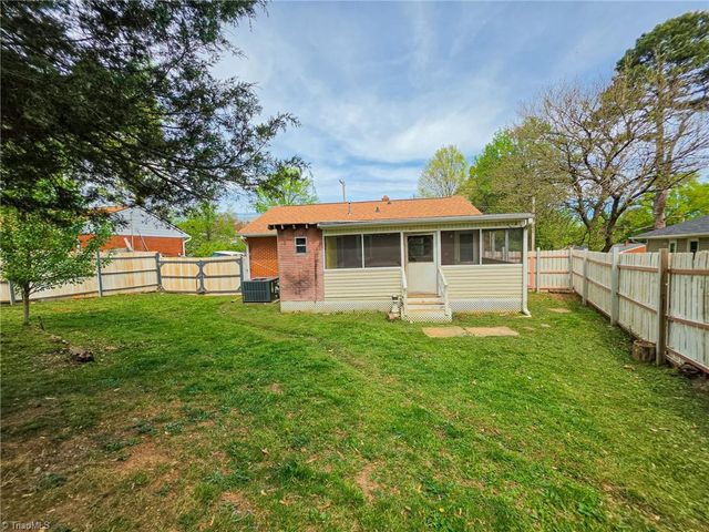 1104 Wise Avenue, High Point, NC 27260