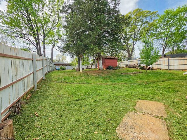 1104 Wise Avenue, High Point, NC 27260