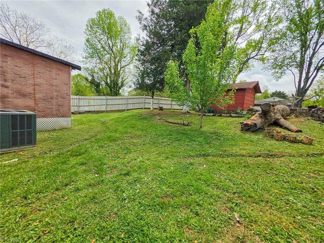1104 Wise Avenue, High Point, NC 27260