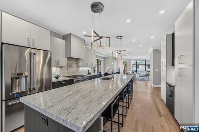 156 Morningside Lane B, Palisades Park, NJ 07650