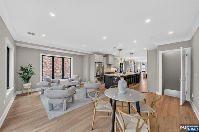 156 Morningside Lane B, Palisades Park, NJ 07650