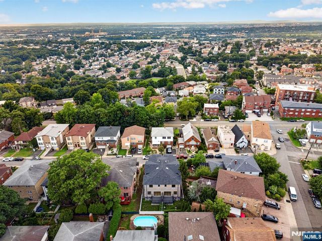 156 Morningside Lane B, Palisades Park, NJ 07650