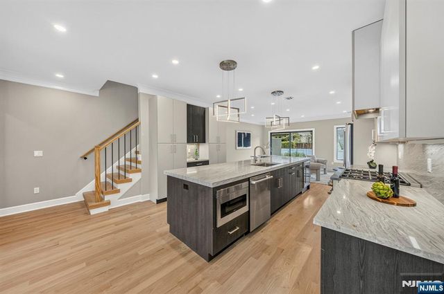 156 Morningside Lane B, Palisades Park, NJ 07650