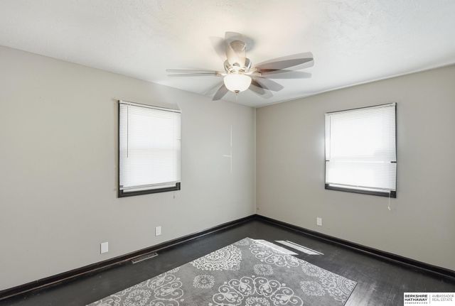 3401 S 121st Street, Omaha, NE 68144