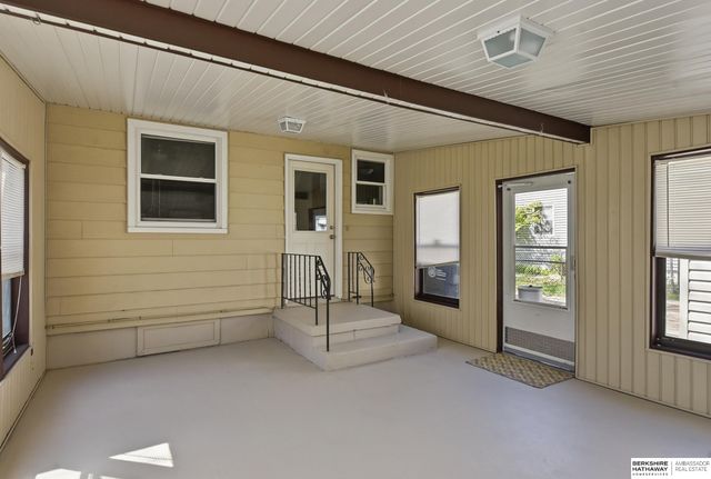 3401 S 121st Street, Omaha, NE 68144