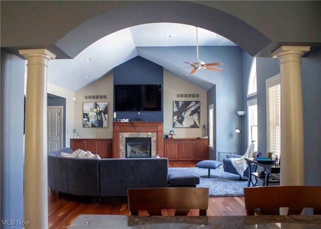 2415 Michelle Court, Willoughby Hills, OH 44094