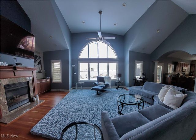 2415 Michelle Court, Willoughby Hills, OH 44094