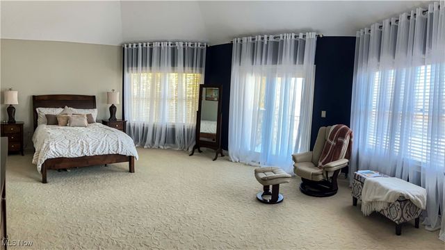 2415 Michelle Court, Willoughby Hills, OH 44094