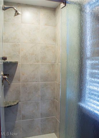 2415 Michelle Court, Willoughby Hills, OH 44094