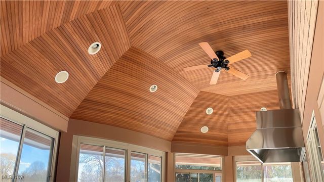 2415 Michelle Court, Willoughby Hills, OH 44094