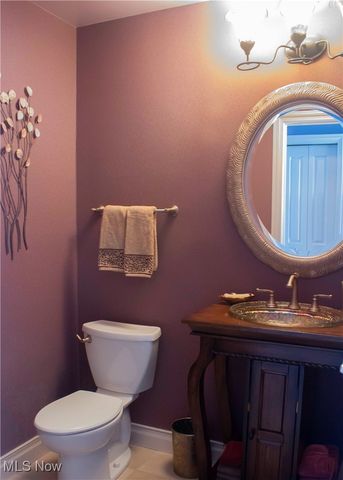 2415 Michelle Court, Willoughby Hills, OH 44094