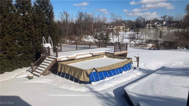 2415 Michelle Court, Willoughby Hills, OH 44094