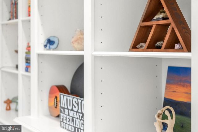 3293 N HILL CT, Middletown, MD 21769