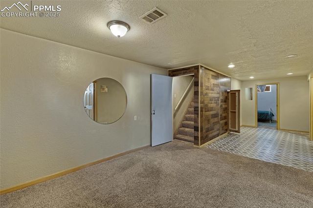 2530 E San Miguel Street, Colorado Springs, CO 80909