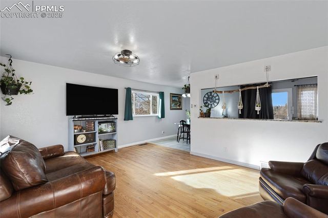 2530 E San Miguel Street, Colorado Springs, CO 80909