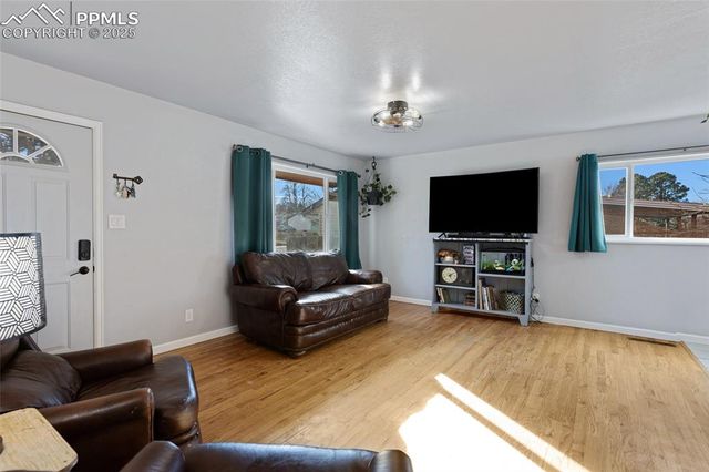 2530 E San Miguel Street, Colorado Springs, CO 80909