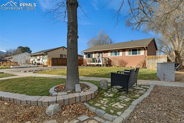 2530 E San Miguel Street, Colorado Springs, CO 80909