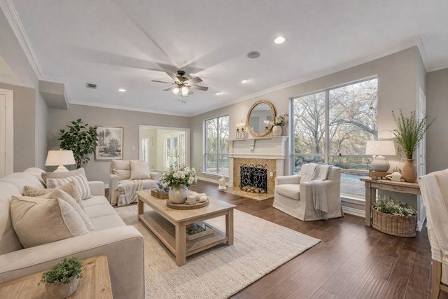 1738 Creek Bend Drive, Midlothian, TX 76065