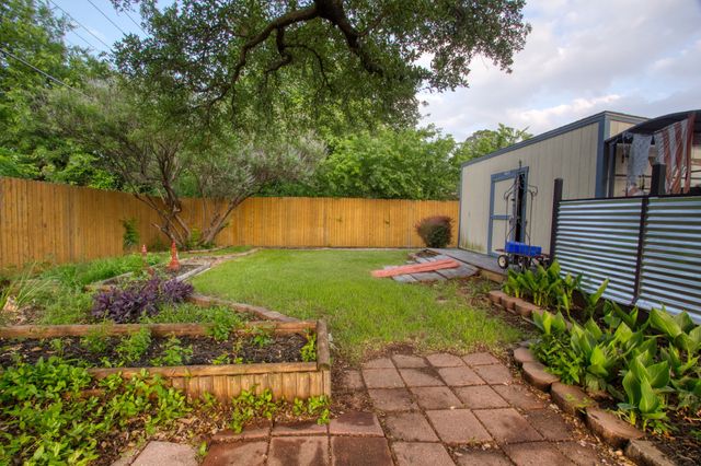 243 Centennial Drive, Lewisville, TX 75067