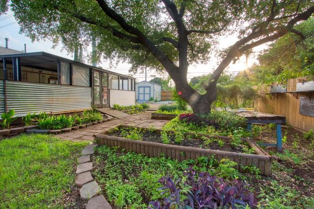 243 Centennial Drive, Lewisville, TX 75067
